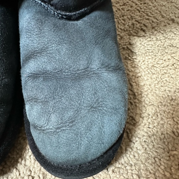 UGG Australia Women's Classic Tall Black Sheepskin Shearling Boots Size 8W - Picture 10 of 16